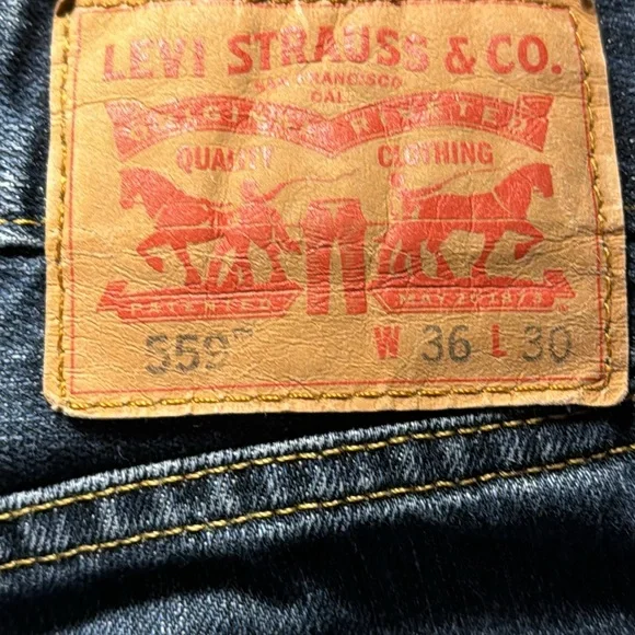 Levi's® Men Jean 559™ Relaxed Straight Jeans W36xL30 - Picture 3 of 5